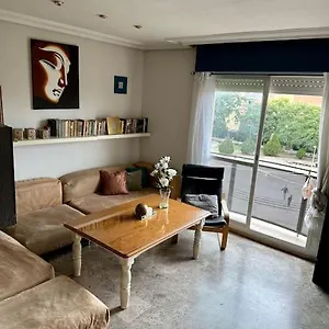 Apartamento Luminoso Con Parking, Córdoba